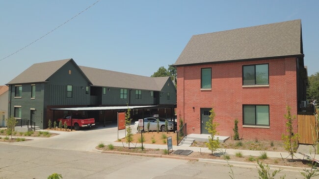 B12 Apartments