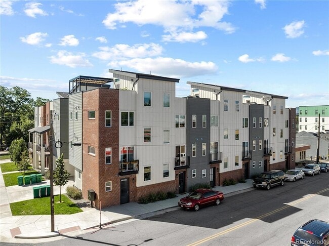 Photo - 3505 S Marion St