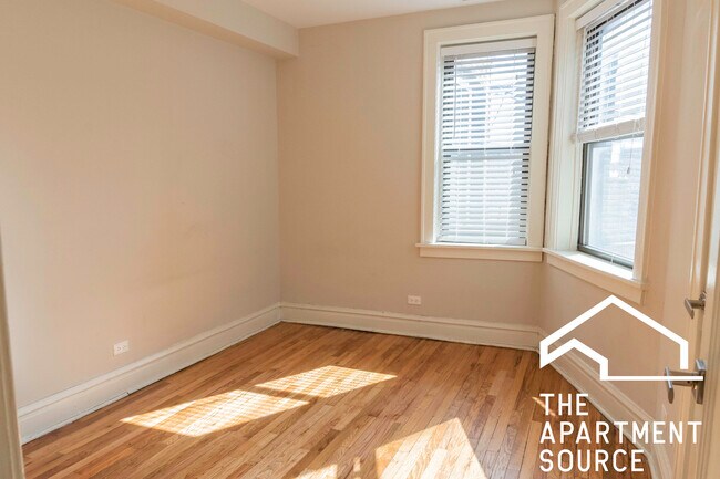 Photo - 2231 W Wilson Ave Unit 2