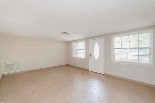 Photo - 6024 Boxwood Dr