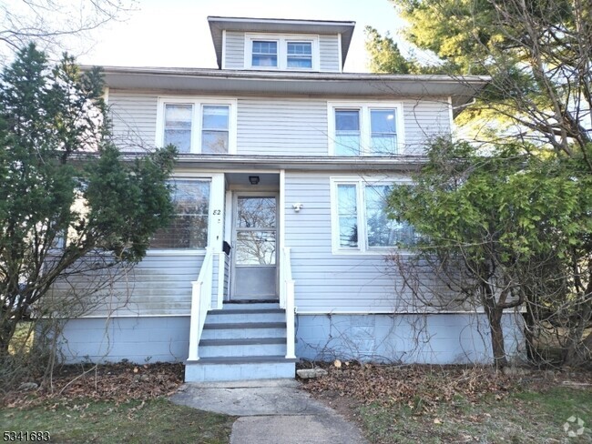 Building Photo - 82 Union St Rental