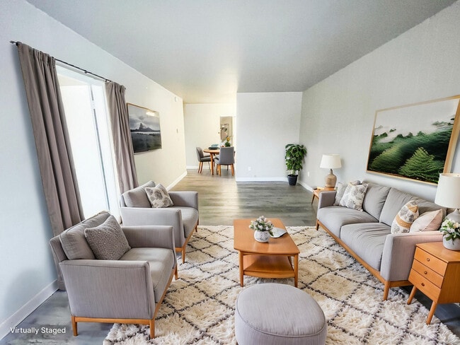 Photo - Smith Apartments