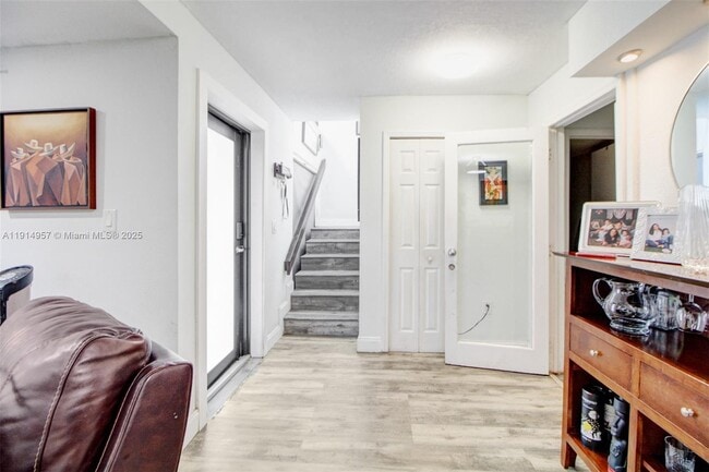 Photo - 6604 SW 113th Ave