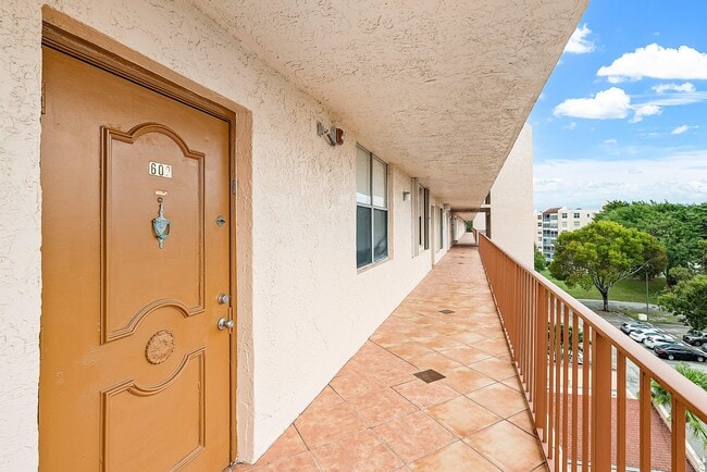 Photo - 14623 Bonaire Blvd Unit 602