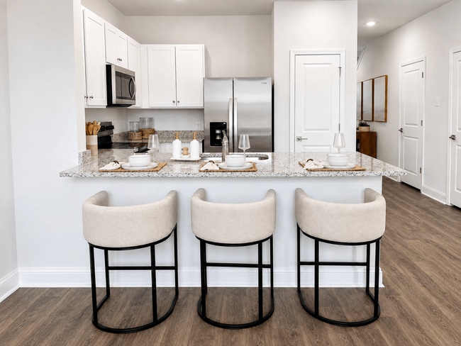 Building Photo - Central Townhomes
