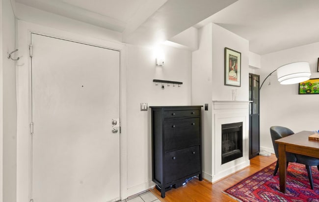 Photo - Bright Two Bedroom Dream in Dupont!