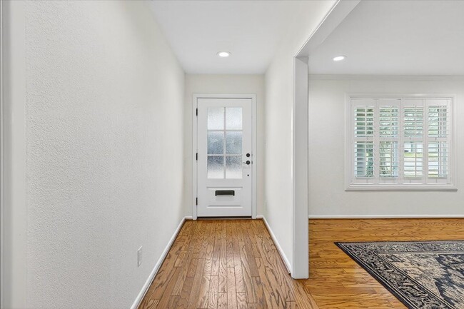 Photo - 722 Brock Dr