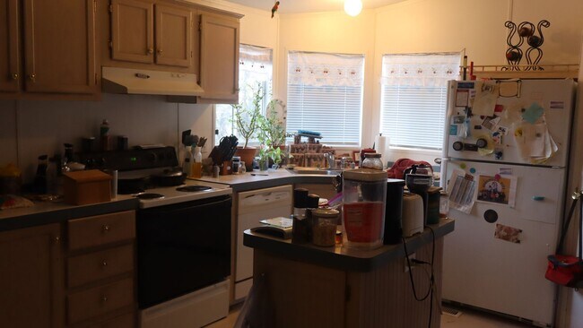 Photo - NICE MANUFACTURED HOME!