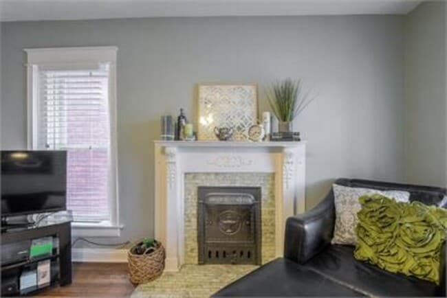Photo - 2541 Cherry St