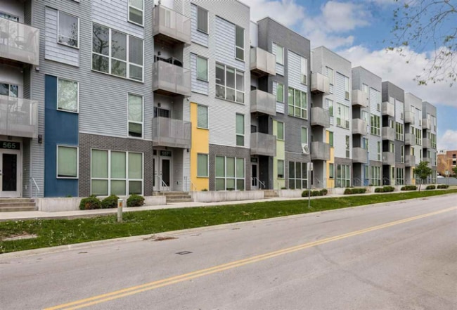 Photo - 527 S Dubuque St