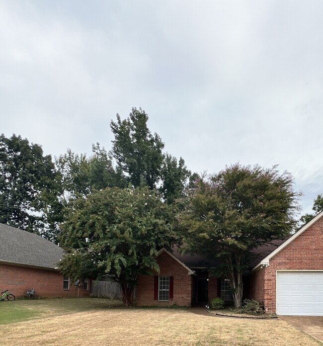Building Photo - 5760 Pecan Trce Rental