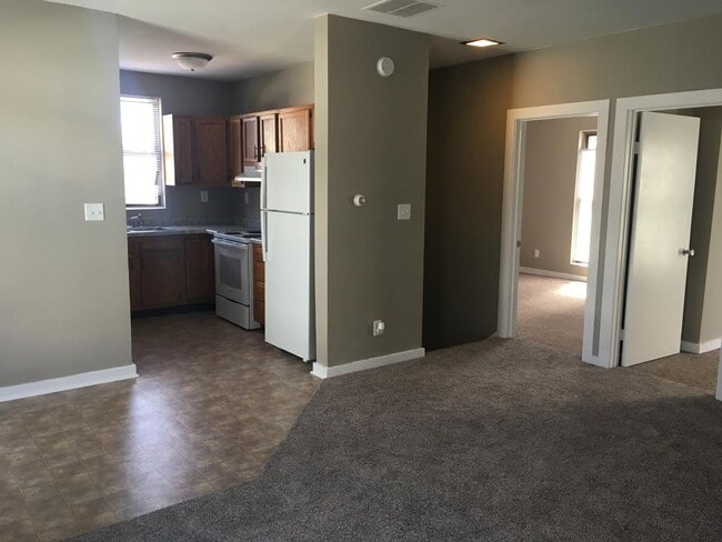 905 North-5T - 905 North-5T Apartment Unit 905 1/2 North St.