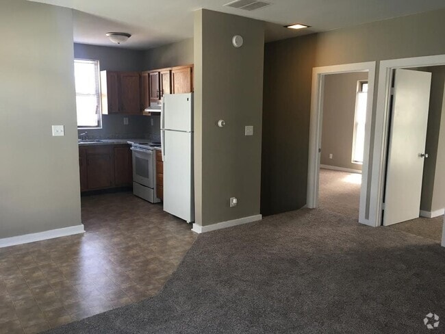 Building Photo - 905 North-5T Unit 905 1/2 North St. Rental