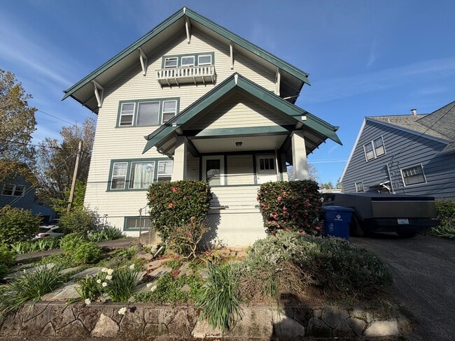 Building Photo - 0130-01 Unit 1625