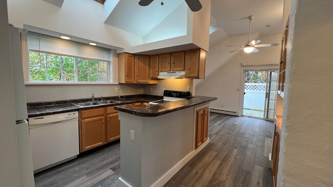 Photo - 122 Lafayette Road