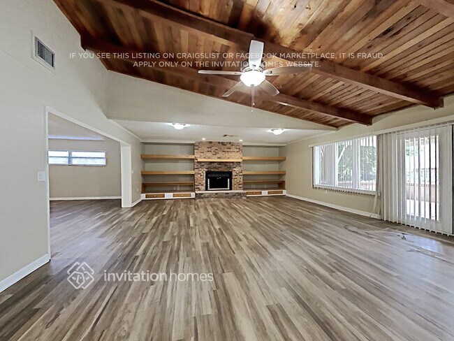 513 Applewood Ave
