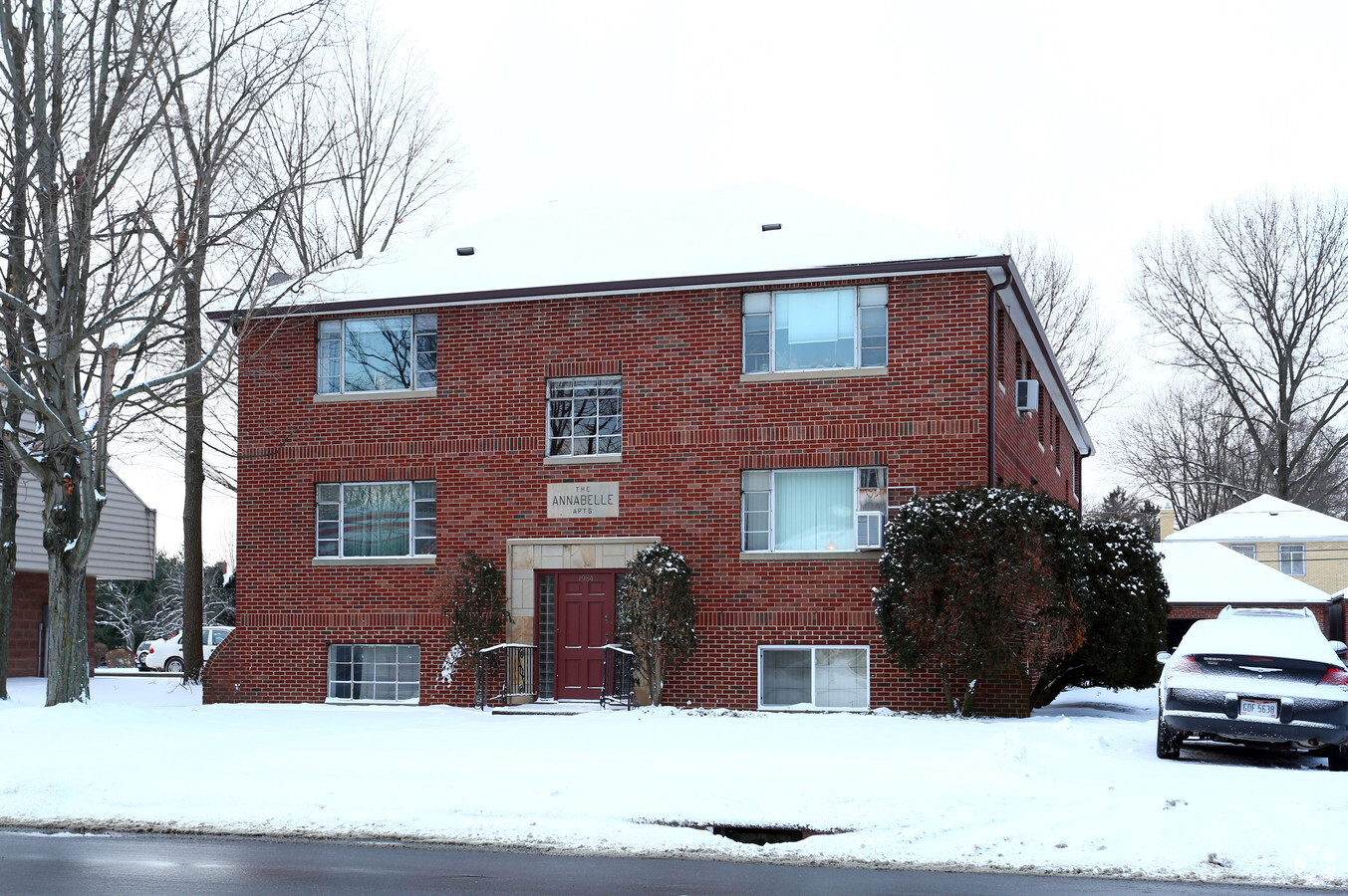 West Market Apartments - West Market Apartments