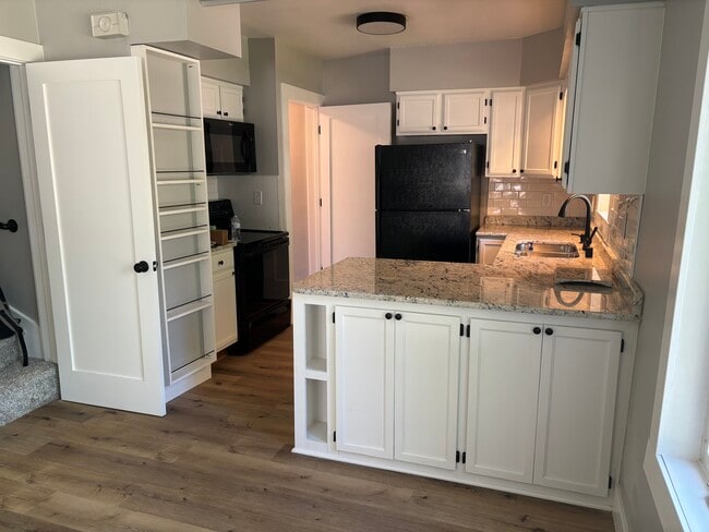 Photo - 60 S Fremont St