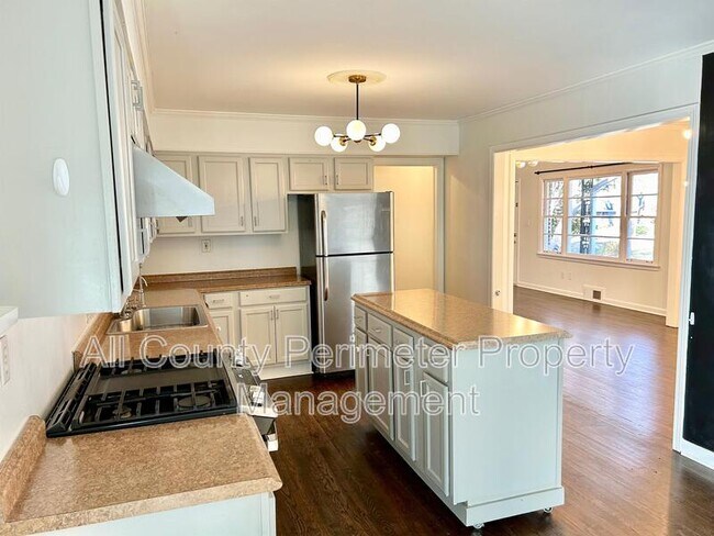 Photo - 1471 Thomas Rd