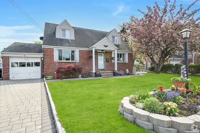 Building Photo - 72 Yerger Rd Rental