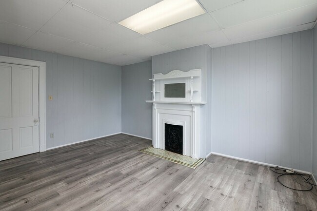 2409-2417 W. Clifton Ave