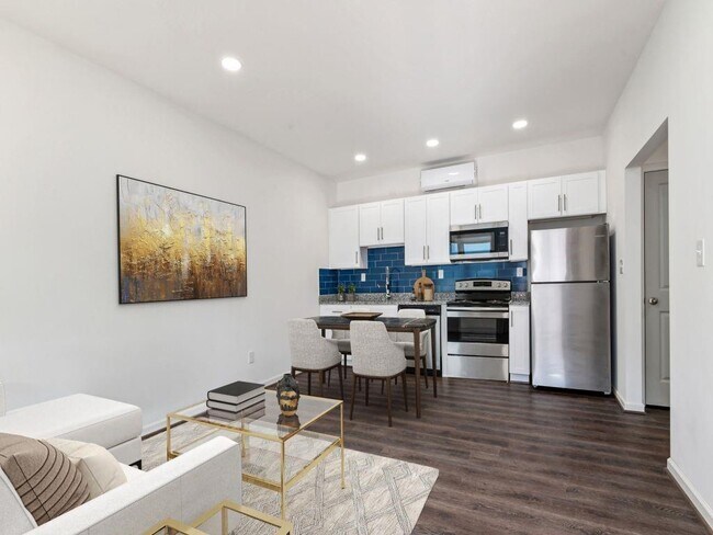 Photo - 1060 Grant St SE