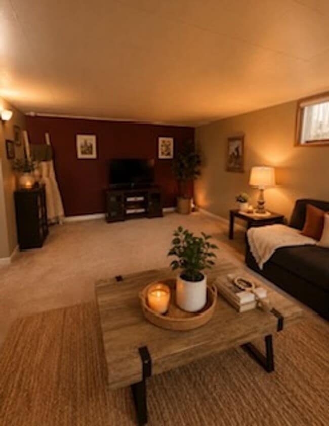 1209 17th St W Unit 2