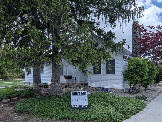 Building Photo - 710 E Cook Rd