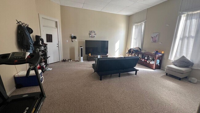 Photo - 202 S Madison St Unit Apt 3