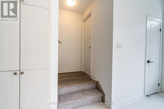 Photo - 23 Selfridge Wy
