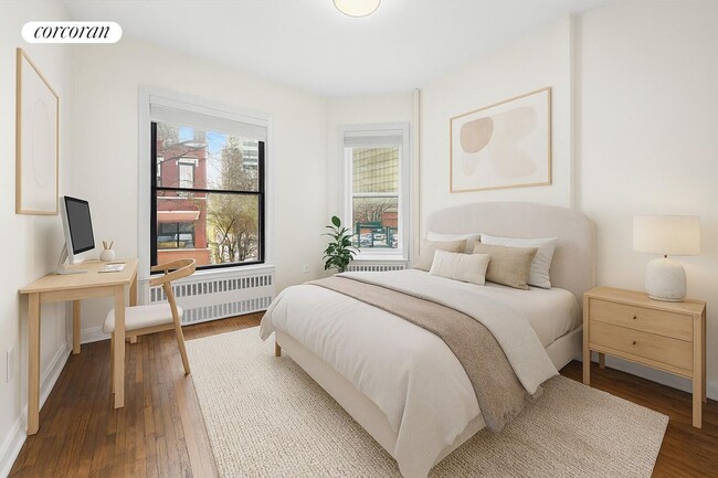 Photo - 77 W 68th St