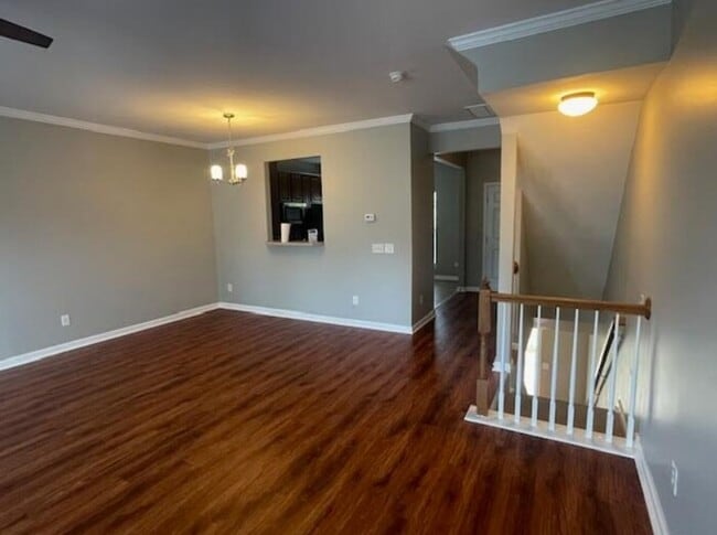 Photo - MOVE IN SPECIAL! $200 OFF FIRST MONTHS REN...