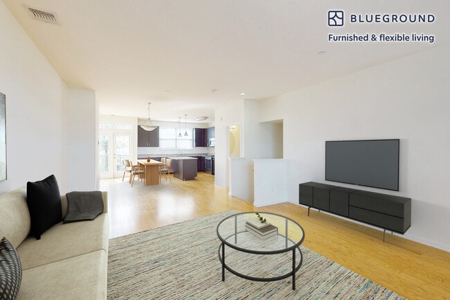 Photo - 998 Stewart Ave Unidad FL2-ID3111A