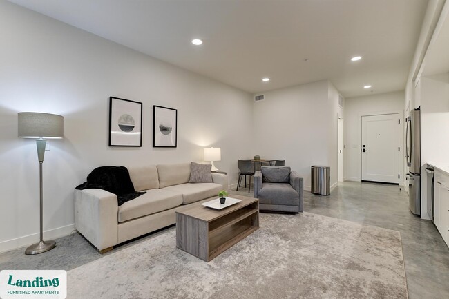 Building Photo - 556 E 2100 S Rental