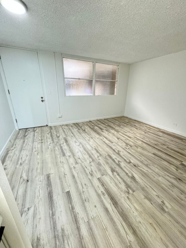 Photo - 1 bed, 1 bath at the Kalakauan In Waikiki