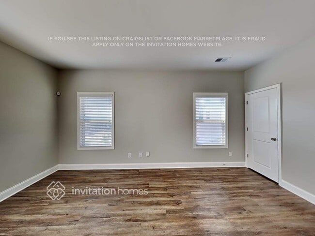 Photo - 417 Wood Point Way