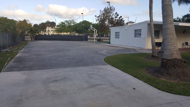 Photo - 11455 SW 82nd Ave