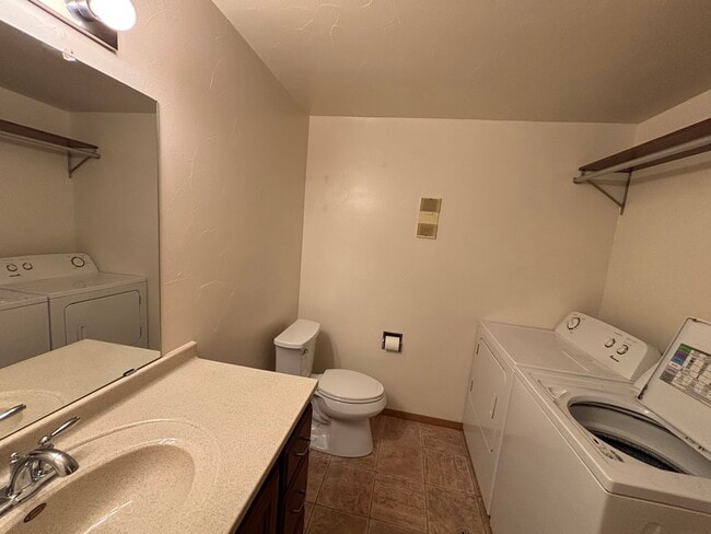 1409 Ridgecrest Trl