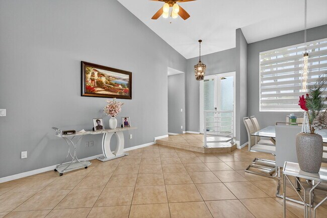 Photo - 1971 SW Breezeway St