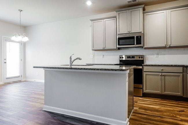 Photo - 2851 Saratoga Lake View