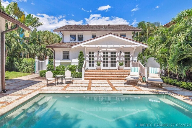 142 Seabreeze Ave