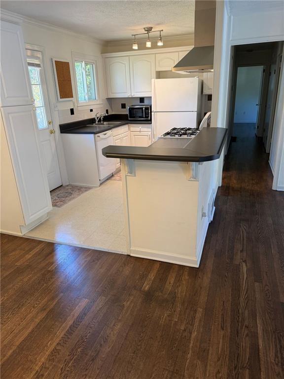 Photo - 2961 Parkridge Dr NE