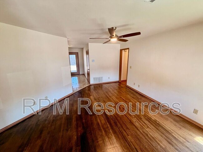 4508 N Asbury Ave