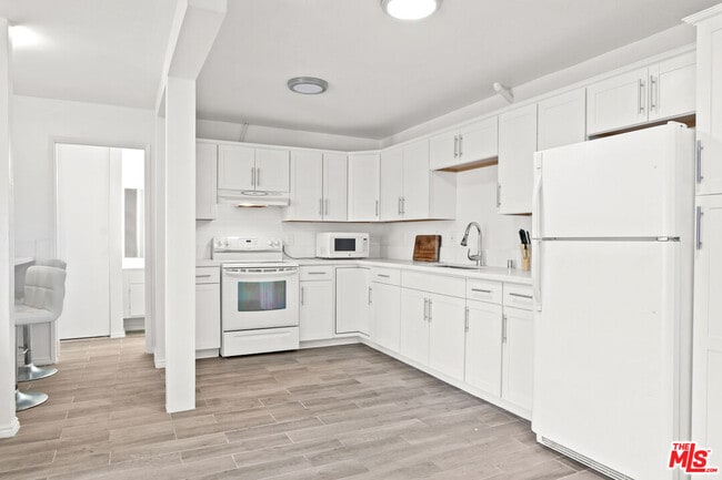 Photo - 550 W Regent St Unidad 345