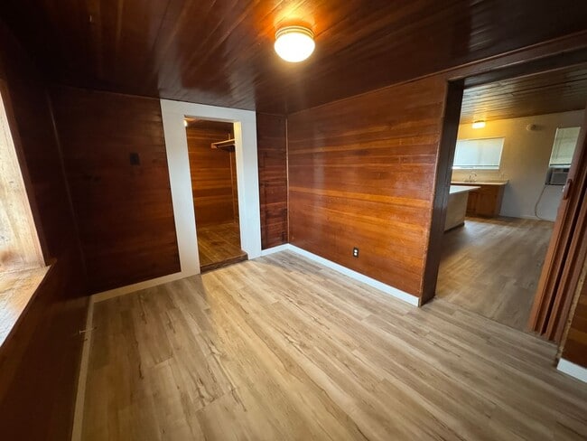 Photo - 1 bed/1 ba triplex- S Yuba City