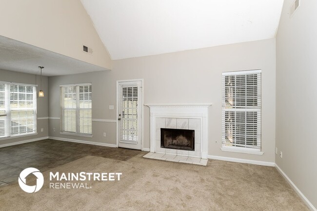 Photo - 3254 Landgraf Close