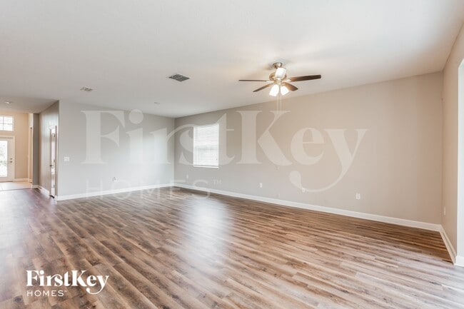 Photo - 20241 Merry Oak Ave