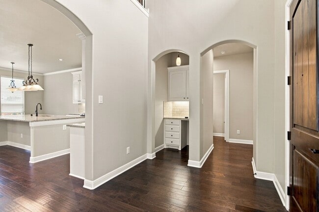 Photo - 1819 Park Highland Way