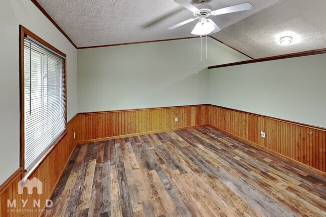 4549 Strickland Blvd
