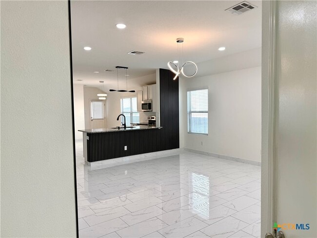 Photo - 216 Star Pass